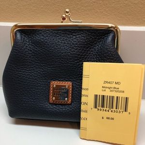 Dooney & Bourke small purse/wallet